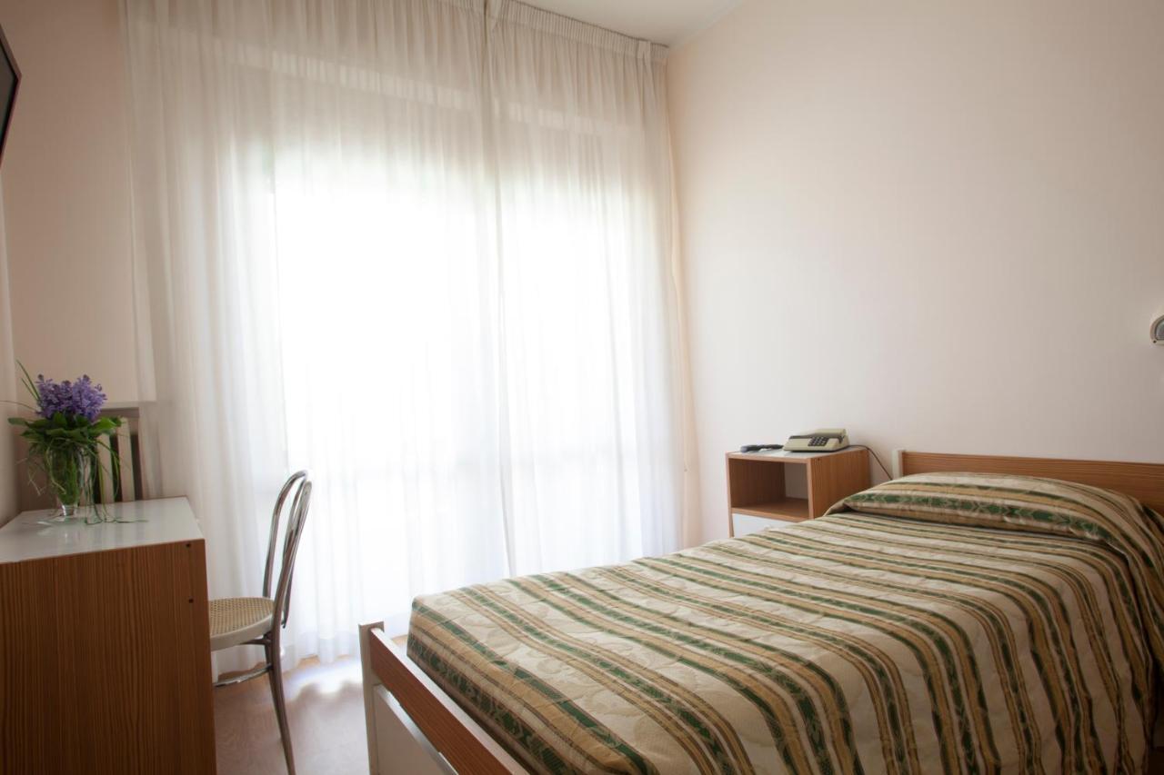 Hotel Cecco Arezzo Cameră foto